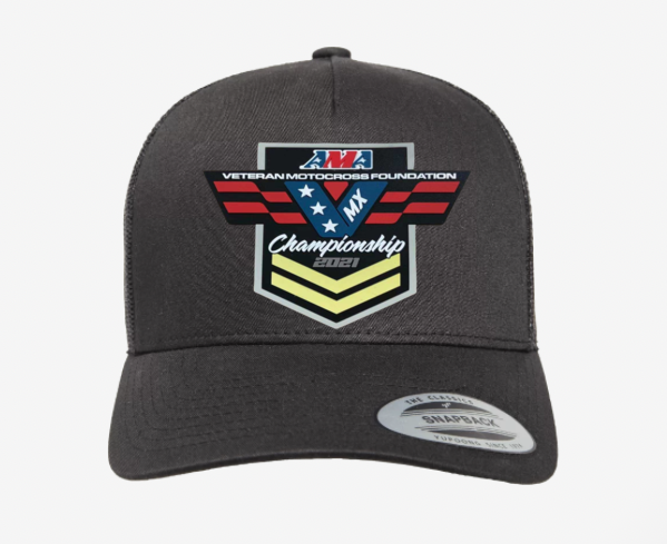 BLACK RETRO TRUCKER CAP